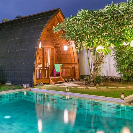Villa Purple Legian  Luaran gambar
