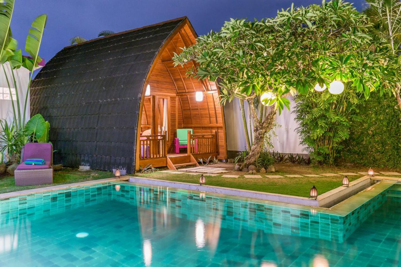 Villa Purple Legian  Luaran gambar