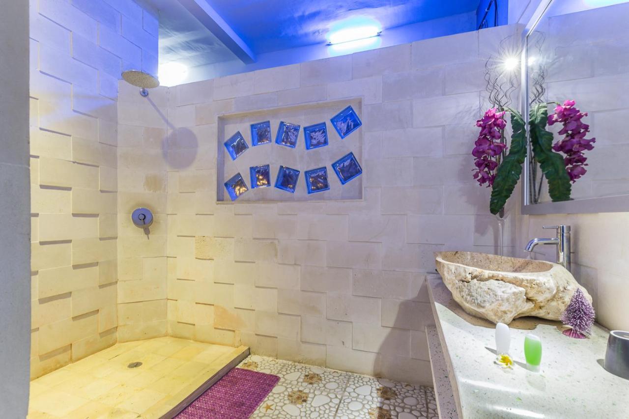 Villa Purple Legian  Luaran gambar