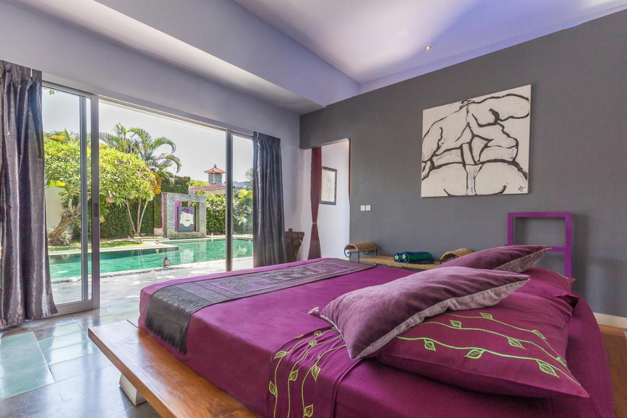 Villa Purple Legian  Luaran gambar