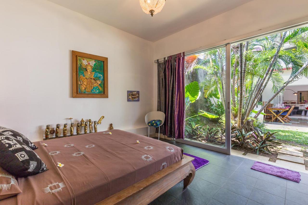 Villa Purple Legian  Luaran gambar