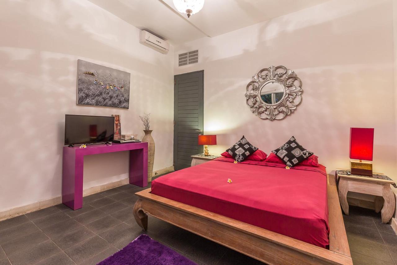 Villa Purple Legian  Luaran gambar
