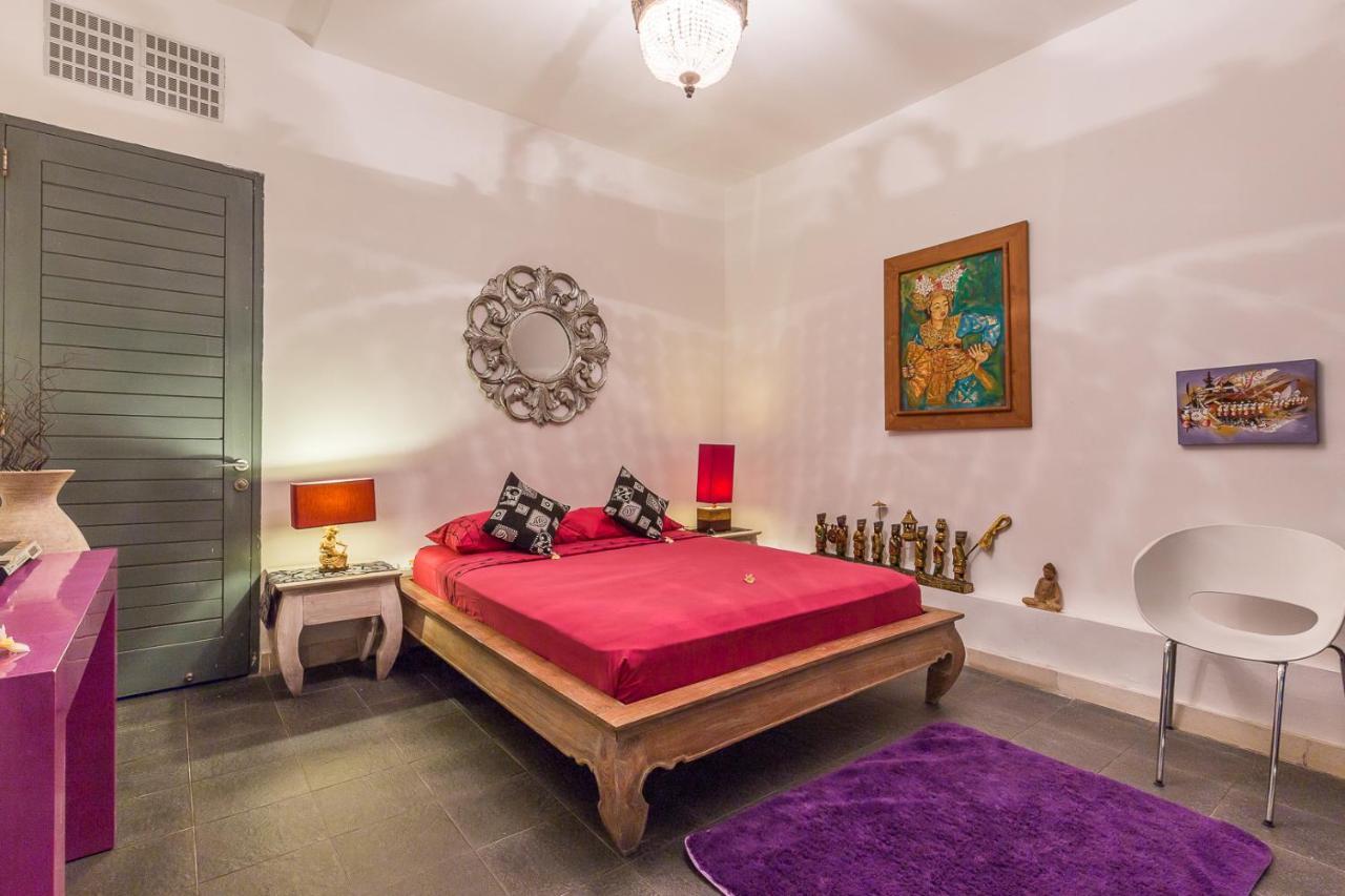 Villa Purple Legian  Luaran gambar