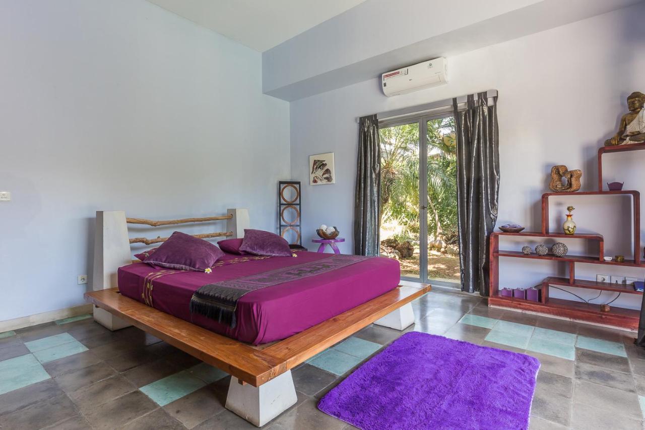 Villa Purple Legian  Luaran gambar